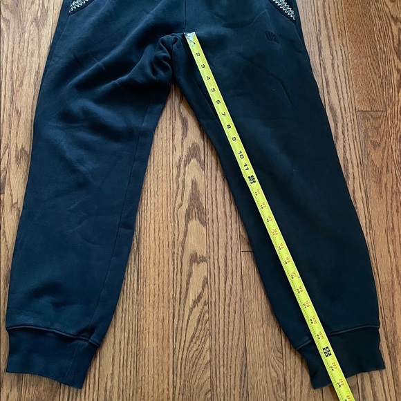 UGG Black Sweat Suit Hoodie Sweatshirt and Jogger Sweatpants Matching Set Sz S - Picture 10 of 14